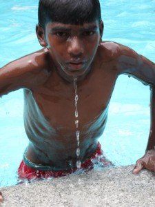 529381_406127982749852_100000579602662_1452981_776223395_n